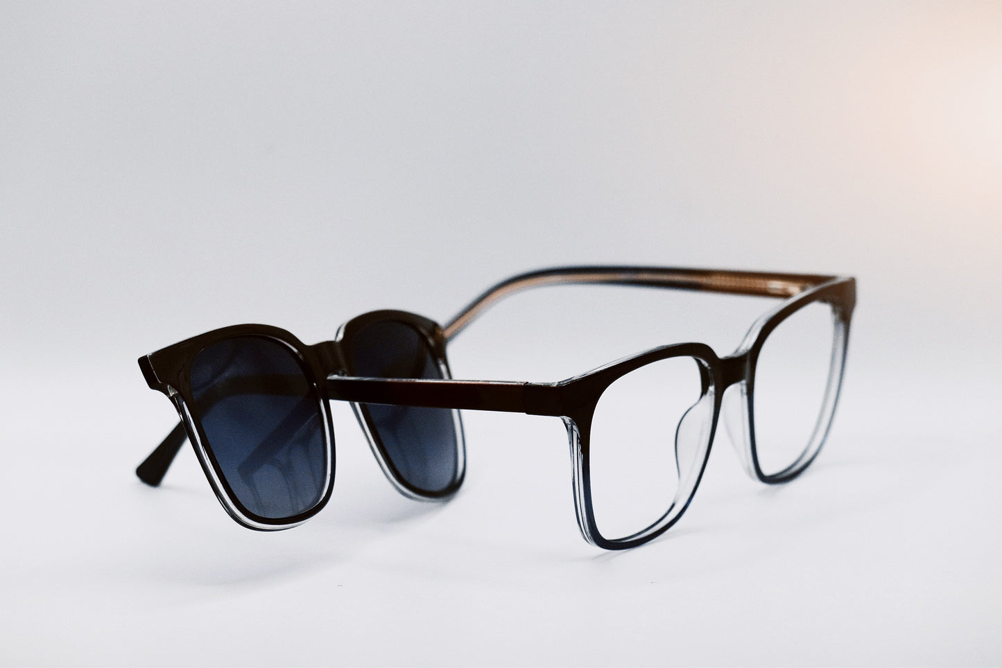 Old Times Bicolor Clip-on